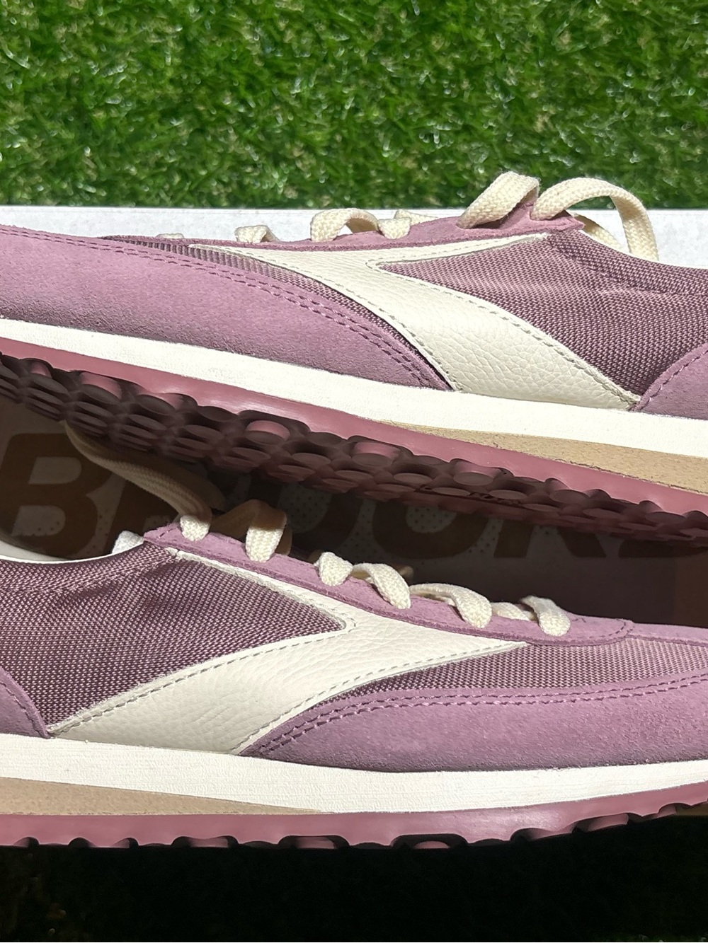 Women’s Brooks Sneakers in Mauve and Cream thought they were pretty. Run/casual?